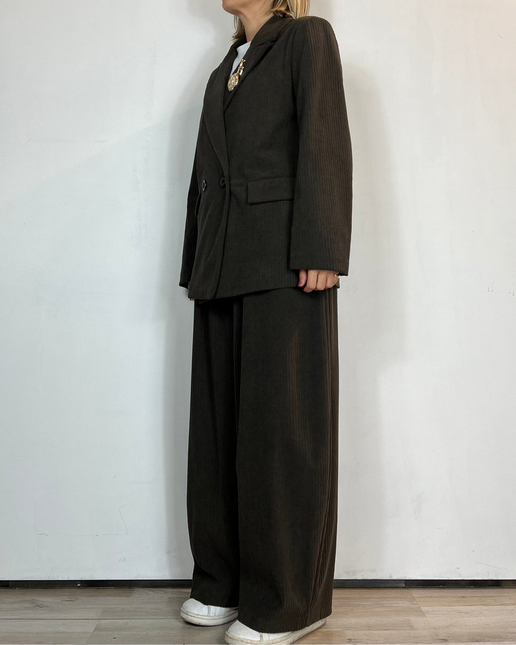 Completo Velluto Marrone Moove