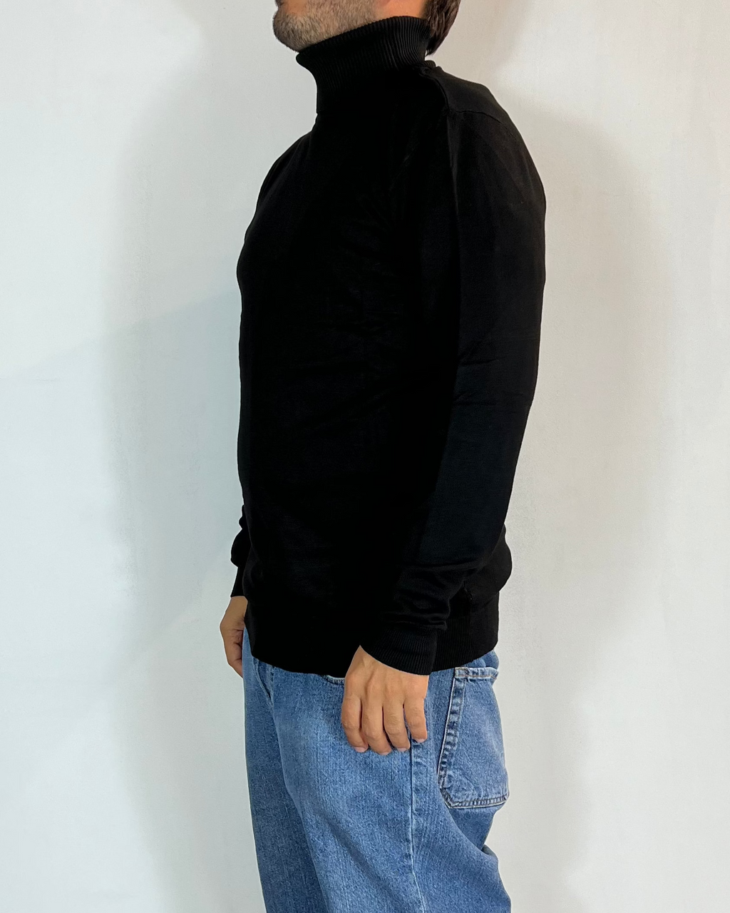 Maglia Dolcevita Viscosa Nero Telamira