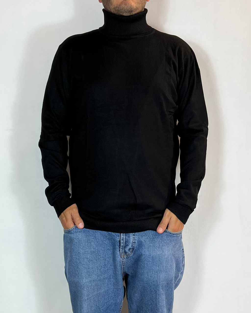 Maglia Dolcevita Viscosa Nero Telamira