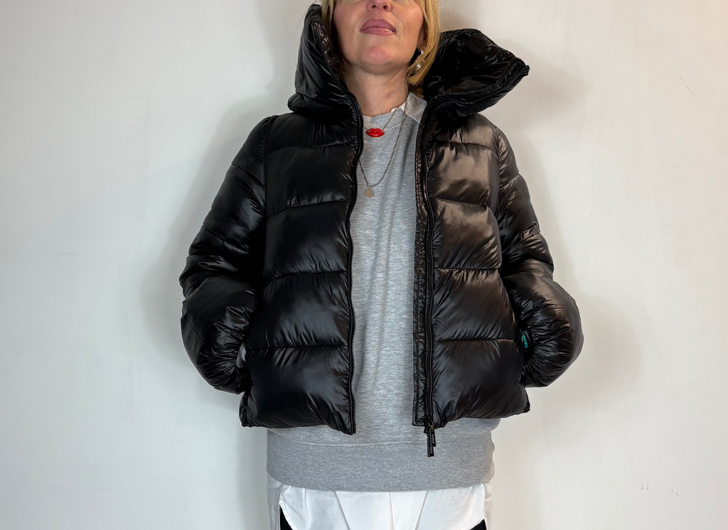 Piumino Corto Collo Nero Over-D Woman