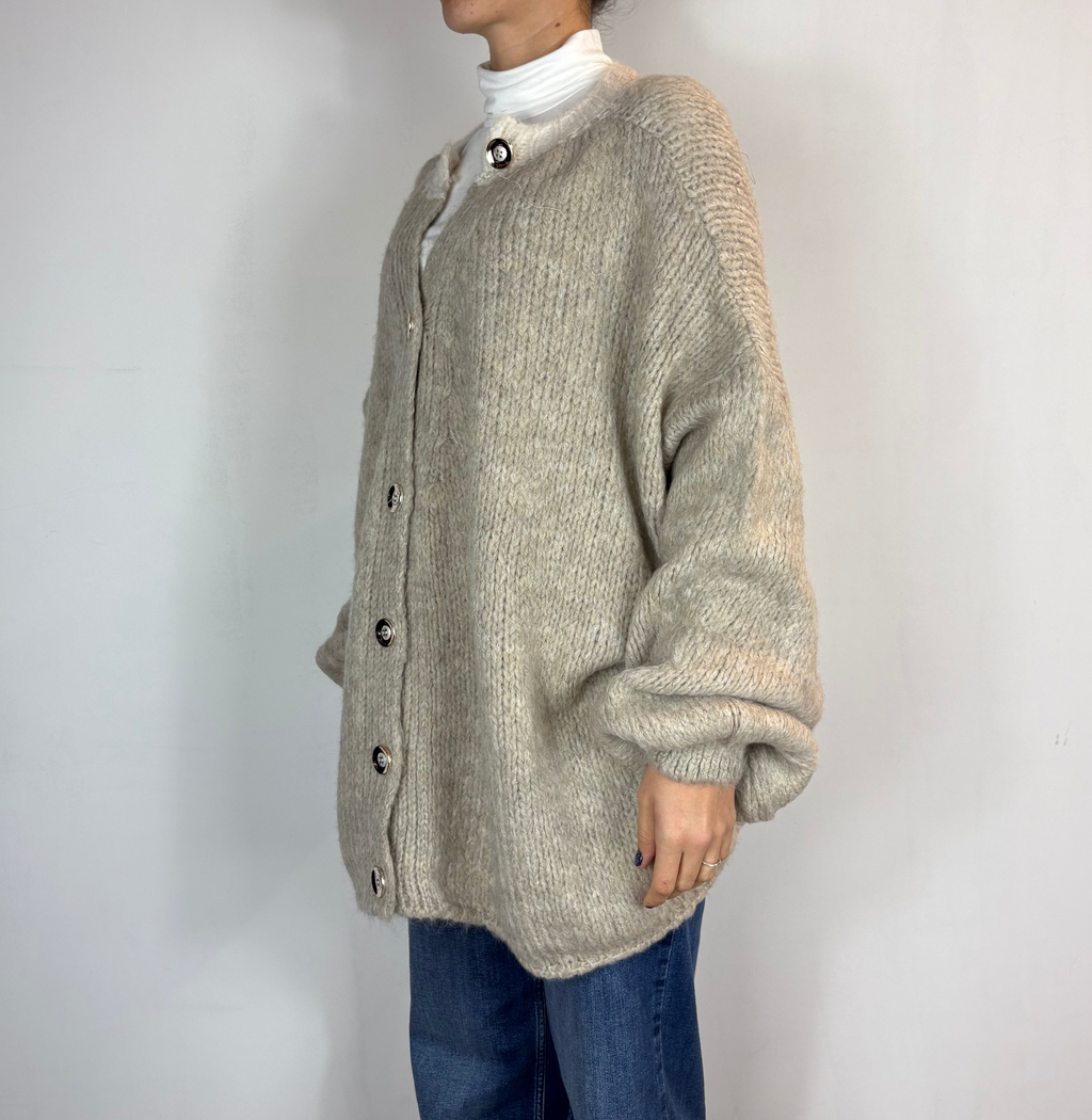 Cardigan Over Lana Moove