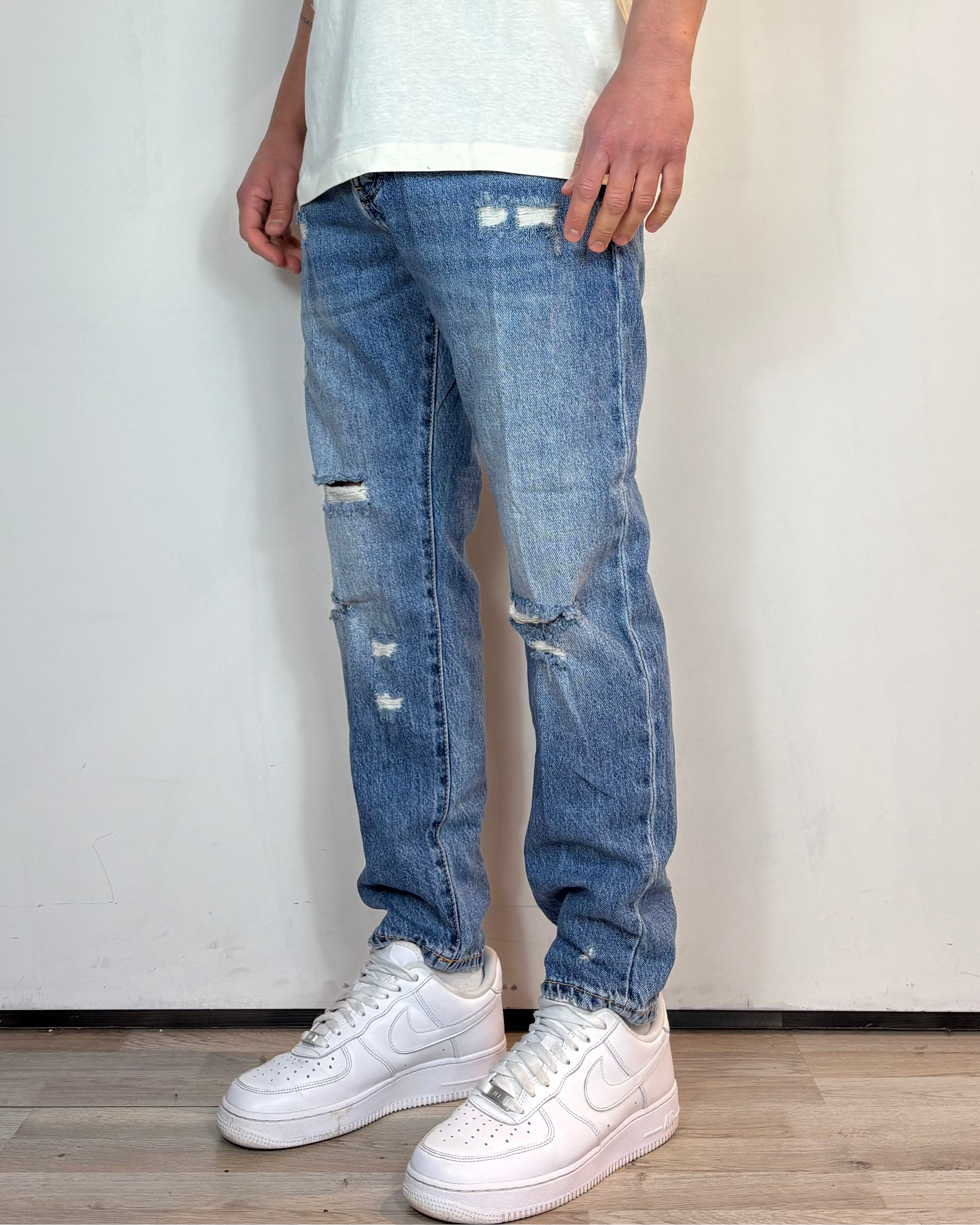 Jeans Carrot Fit Strappi Telamira