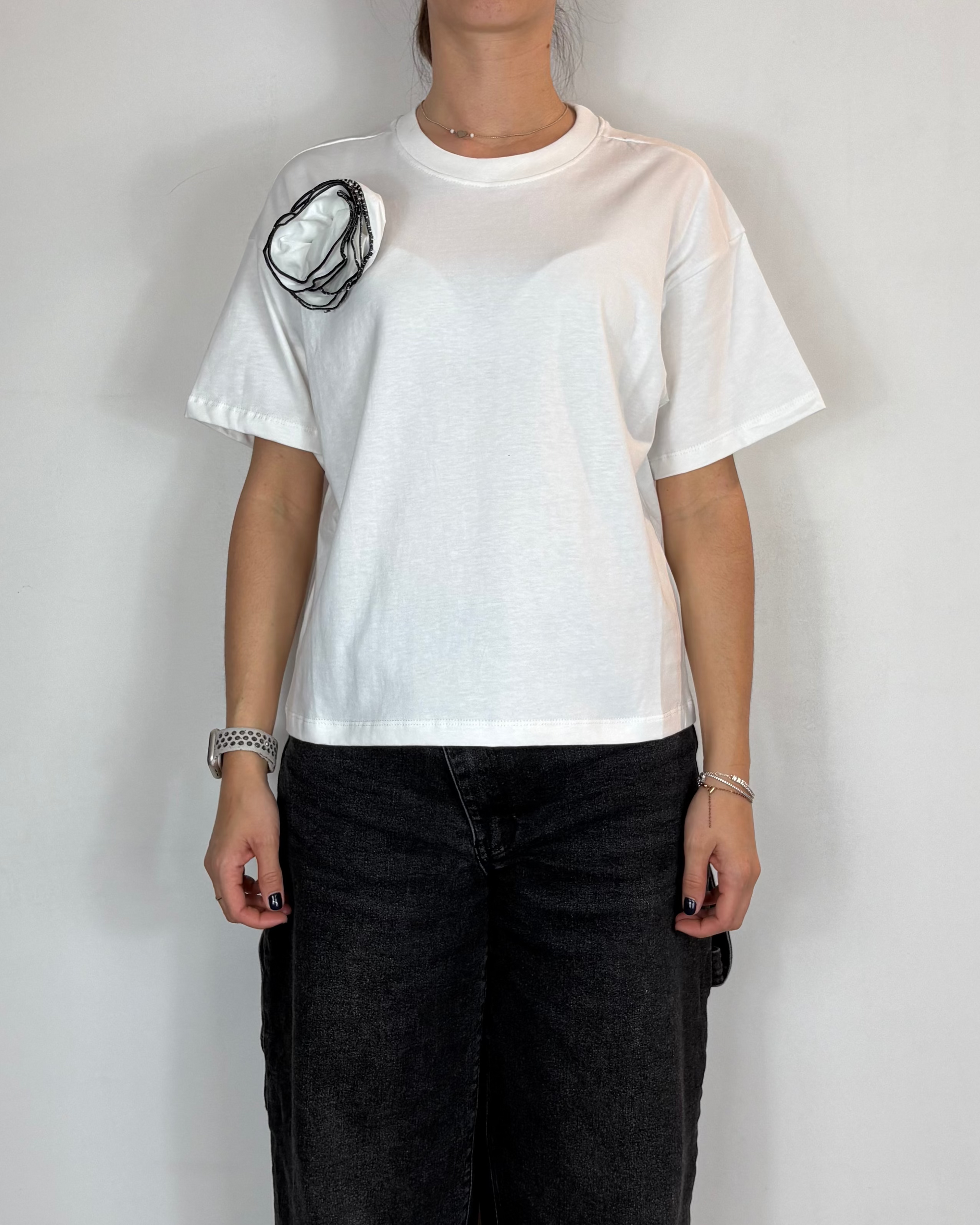 T-shirt Applicazione Fiore Bianco Olivia Grey