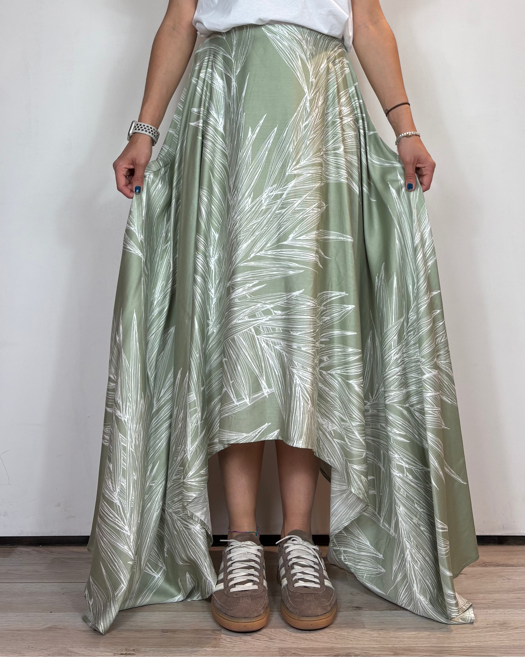 Gonna Fantasia Over-D Woman