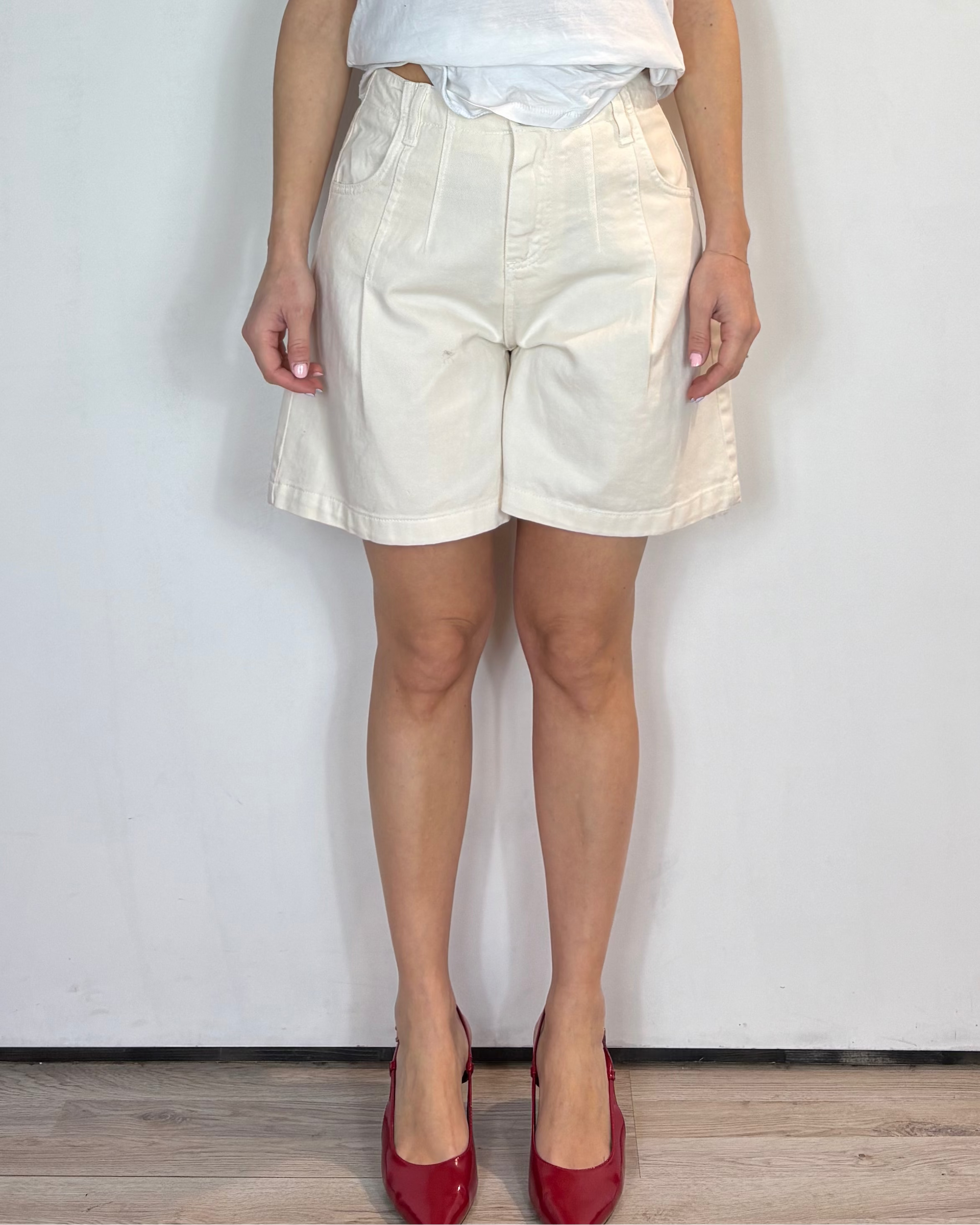 Bermuda Champagne Over-D Woman