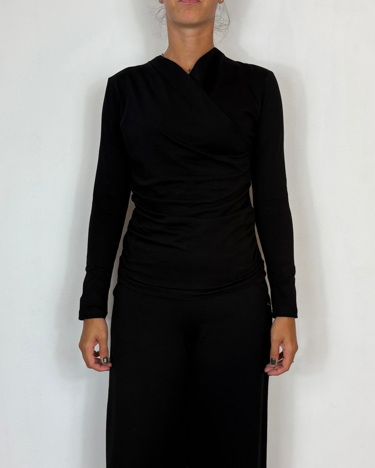 T-Shirt Incrocio Nero Olivia Grey